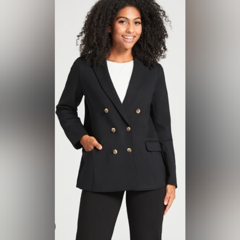 Boutique Black Pantsuit sz L NWT ❤️
